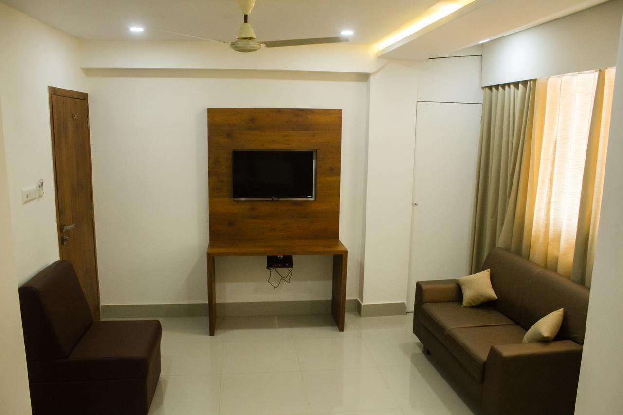Nexstay Crystal Residency Kozhikode Buitenkant foto