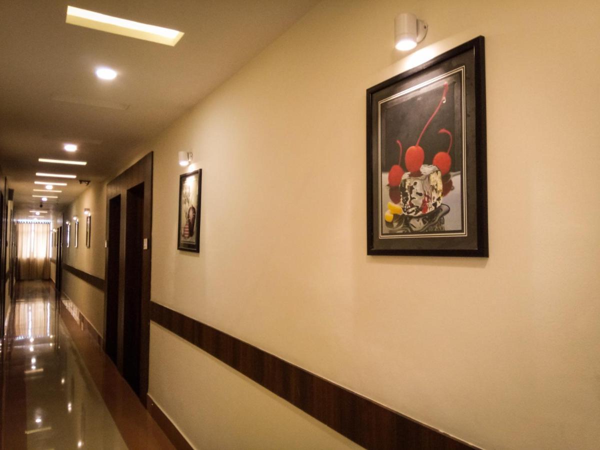 Nexstay Crystal Residency Kozhikode Buitenkant foto